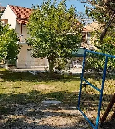 Elena's House *